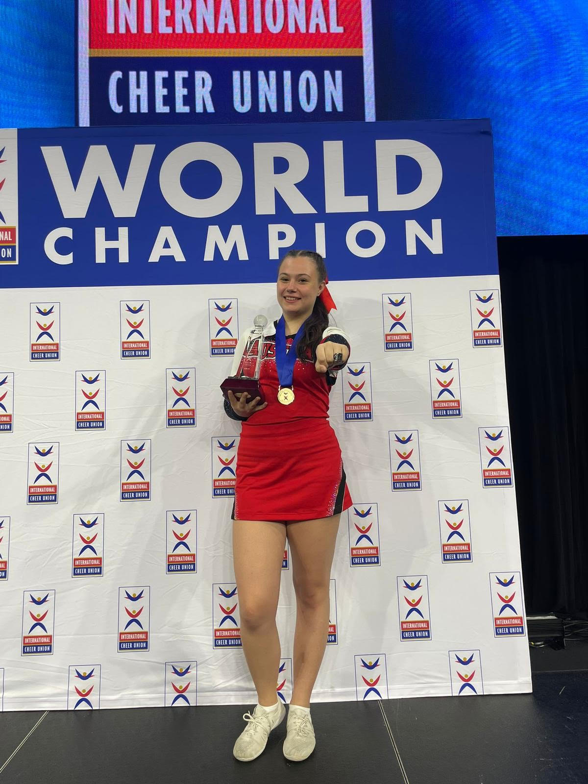 Qizil sochli lesbiyanlar porno hd Yosh qizlar bilan jinsiy aloqa video